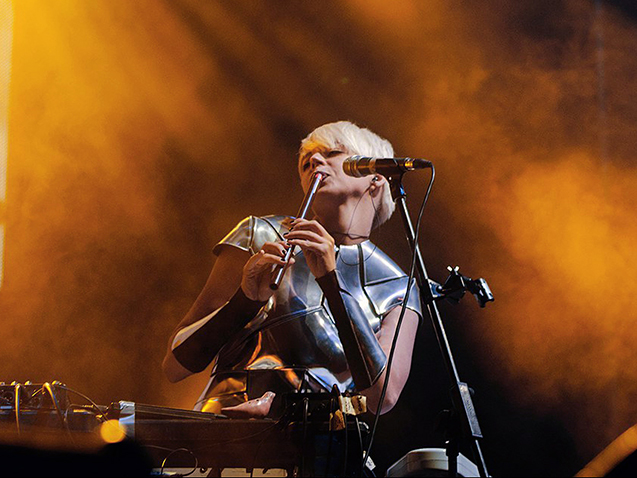 music-043_t.jpg