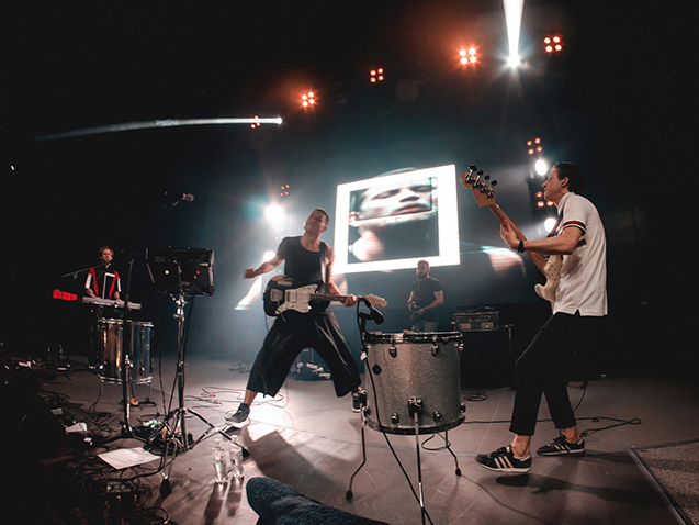 music-085-t.jpg