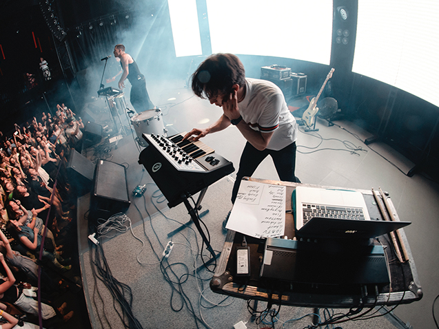 music-086_t.jpg