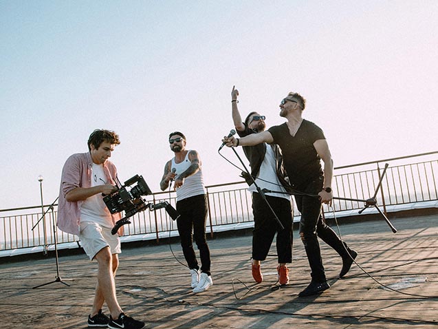 bkstg-042-t.jpg