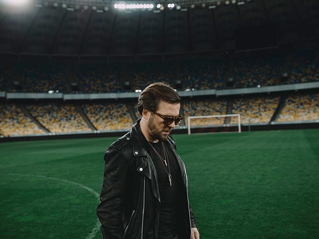bkstg-145-t.jpg
